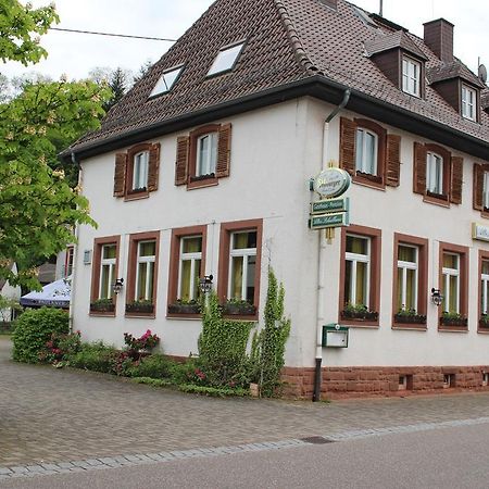 Altes Schulhaus Hotel Niederschlettenbach Exterior photo